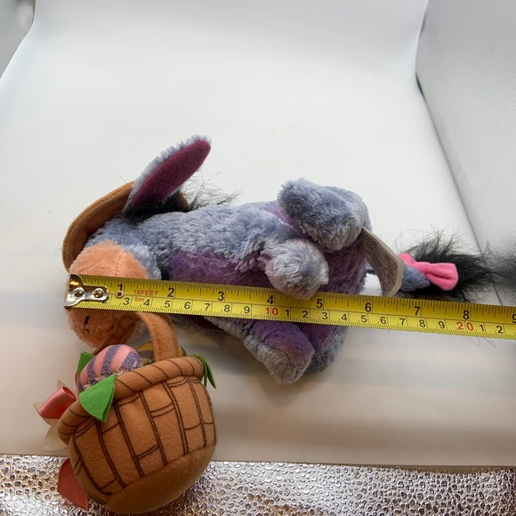 Disney Store Eeyore Easter Basket Flower Winnie & Friends Beanie Small 6" Plush - Picture 11 of 11